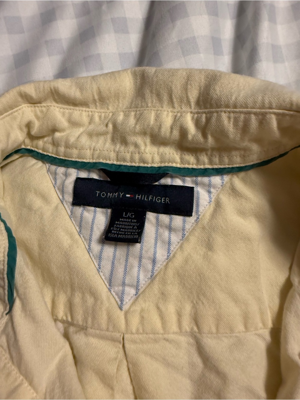 Tommy hilfiger button down - Picture 2 of 3